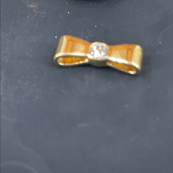 2.10.26-11 Coach Goldtone Bows & Signature “C” w/ Crystal 2 pr. Earrings Set - Picture 5 of 7